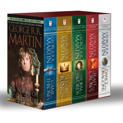 George R. R. Martin's A Game of Thrones 5-Book Boxed Set (Song of Ice and Fire  Series) : A Game of Thrones, A Clash of Kings, A Storm of Swords, A Feast for Crows, and  A Dance with Dragons | Martin, George R. R.